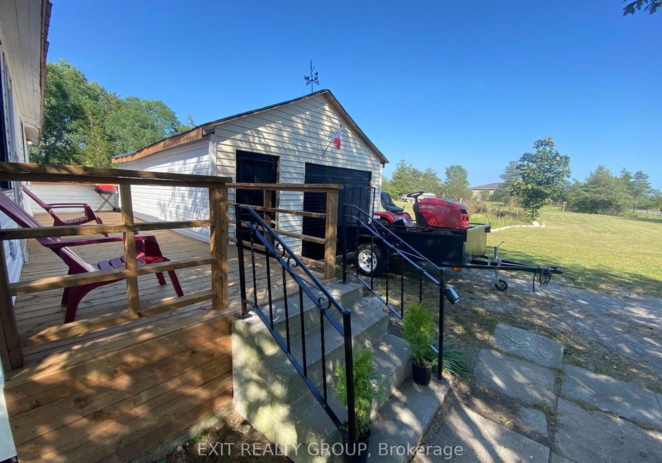 48-county-road-29-prince-edward-county-ontario-x13146432