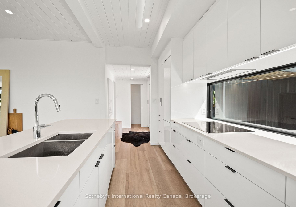 10-eureka-street-lambton-shores-ontario-x13146644