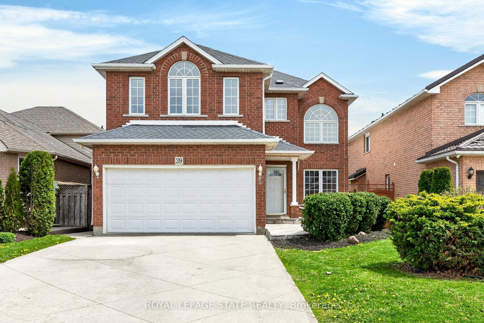 39-distin-drive-hamilton-ontario-x13146722