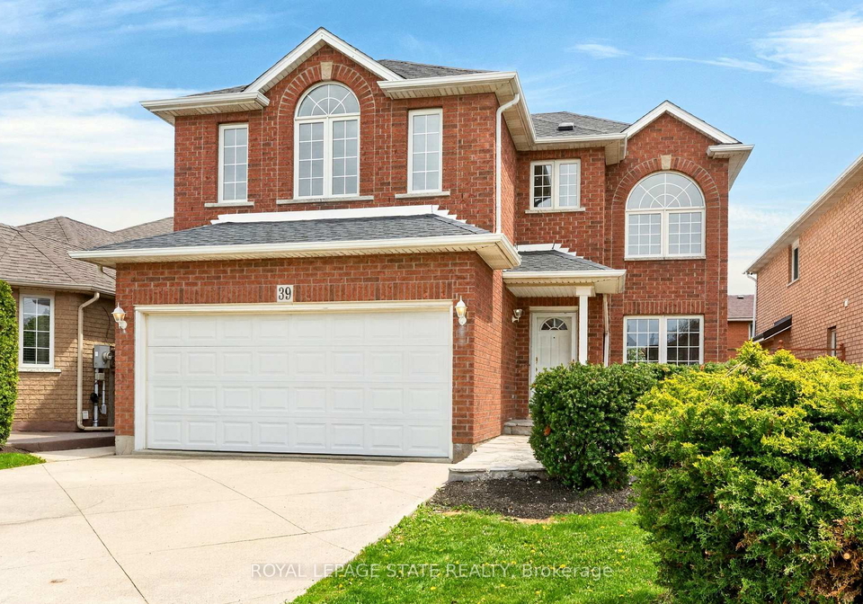 39-distin-drive-hamilton-ontario-x13146722