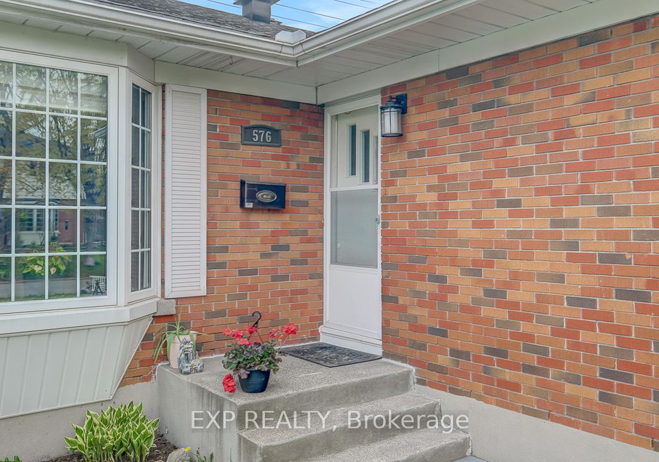 576-browning-avenue-ottawa-ontario-x13147182