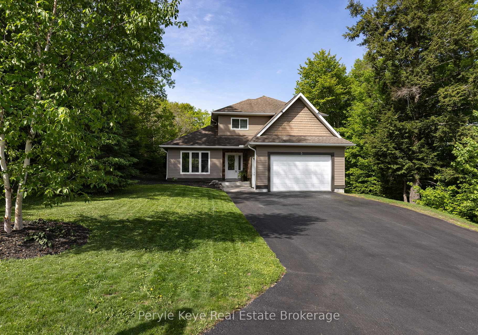 5-mackenzie-drive-huntsville-ontario-x13147488