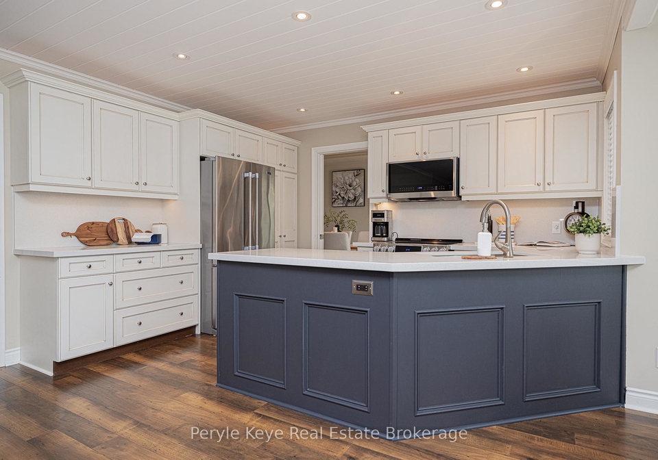 5-mackenzie-drive-huntsville-ontario-x13147488