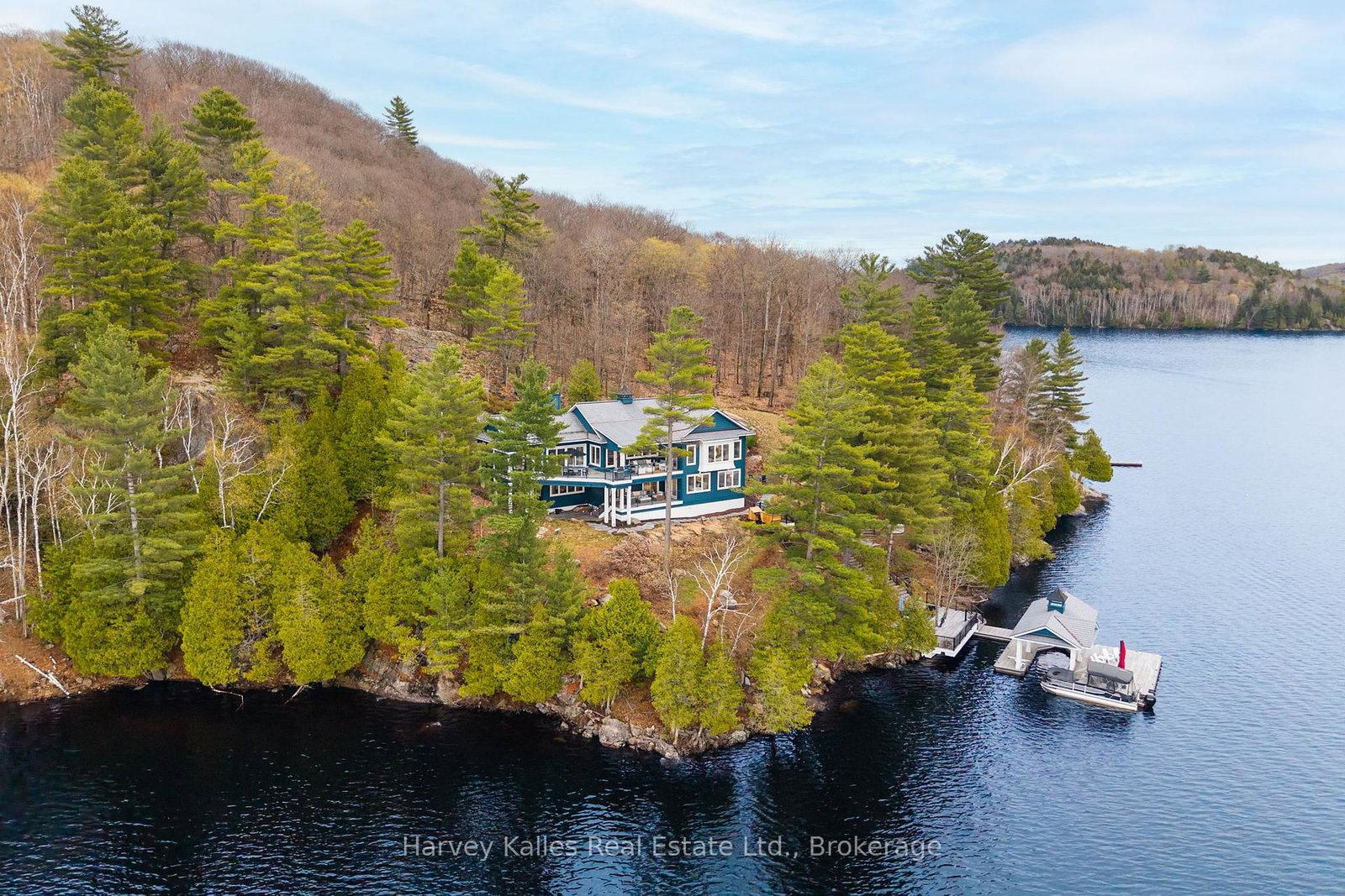 800-big-island-huntsville-ontario-x13147602