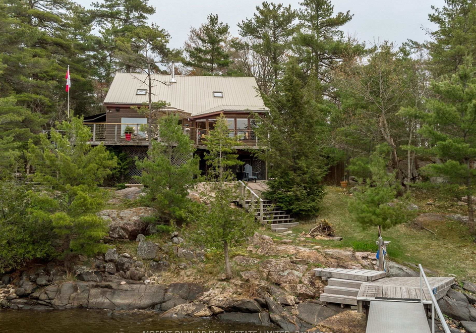 3940-is-820-georgn-byway-georgian-bay-ontario-x13147664