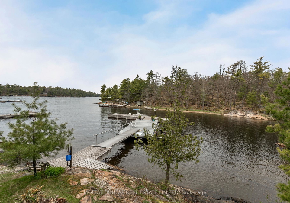 3940-is-820-georgn-byway-georgian-bay-ontario-x13147664