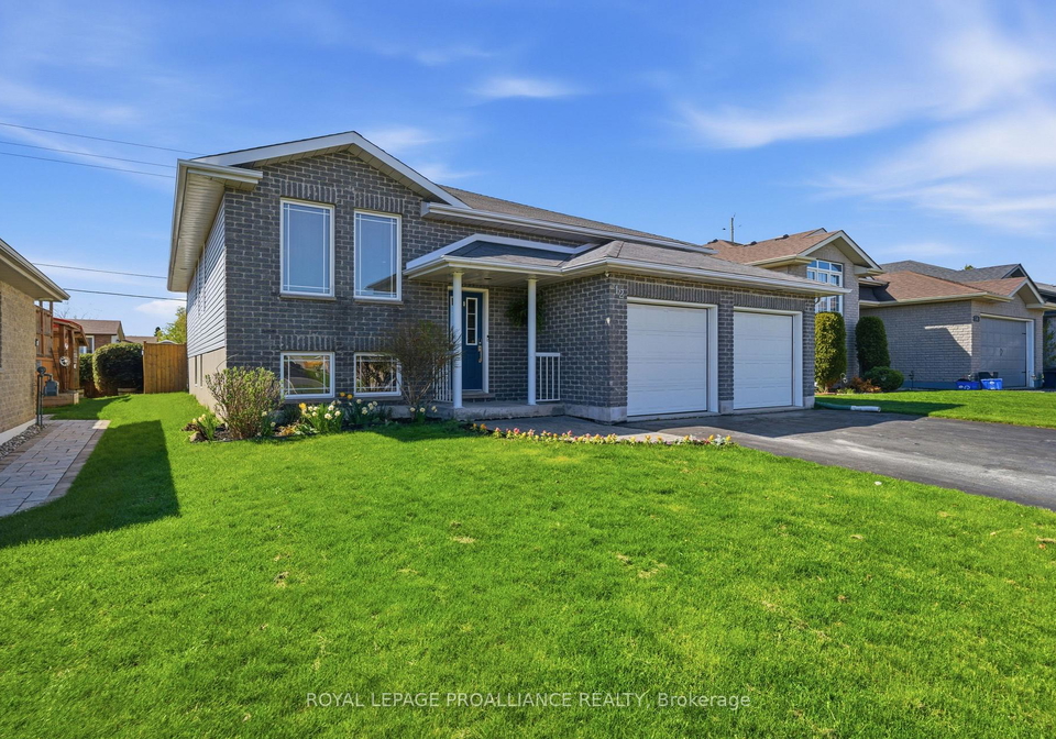 12-ridgeview-lane-quinte-west-ontario-x13147720