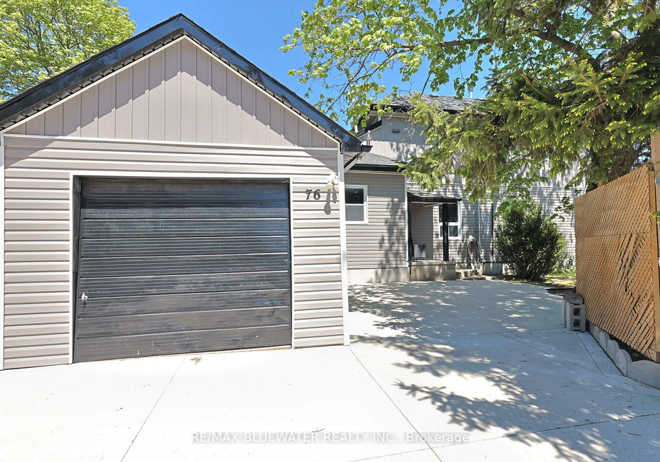 76-franklin-street-lambton-shores-ontario-x13147846