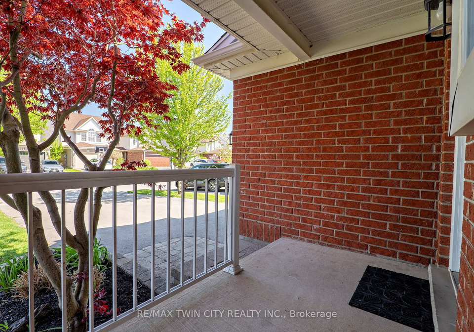 635-bonavista-drive-waterloo-ontario-x13147848