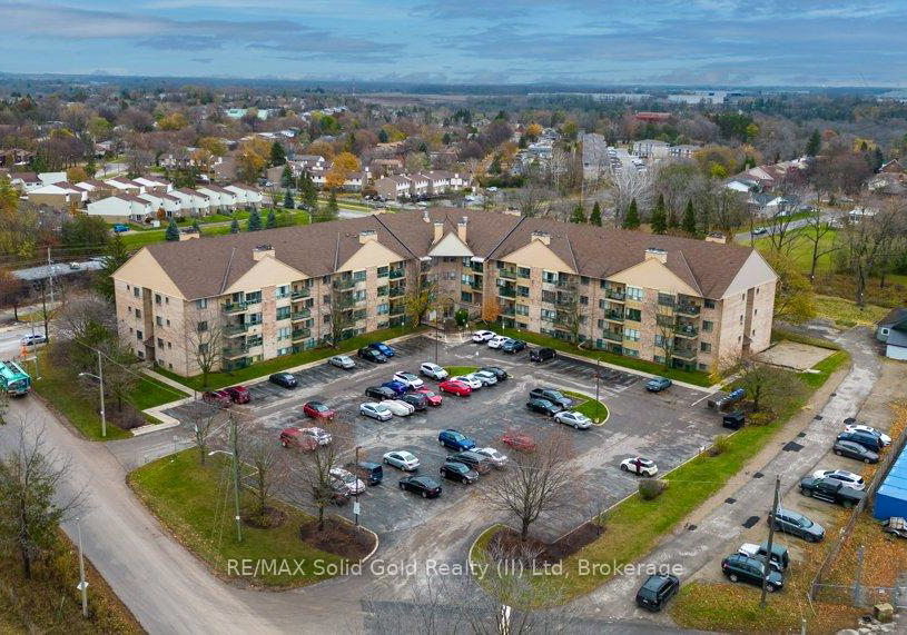 15-hofstetter-avenue-kitchener-ontario-x13147854