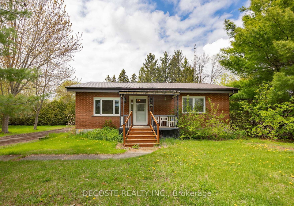 21985-main-street-north-glengarry-ontario-x13147878