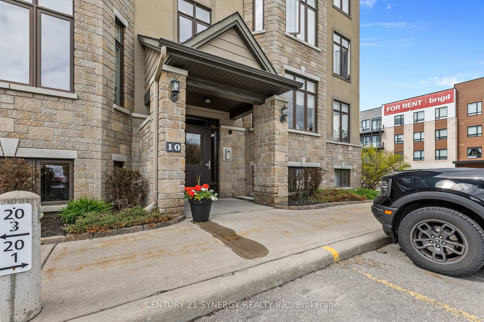 10-prestige-circle-ottawa-ontario-x13147994
