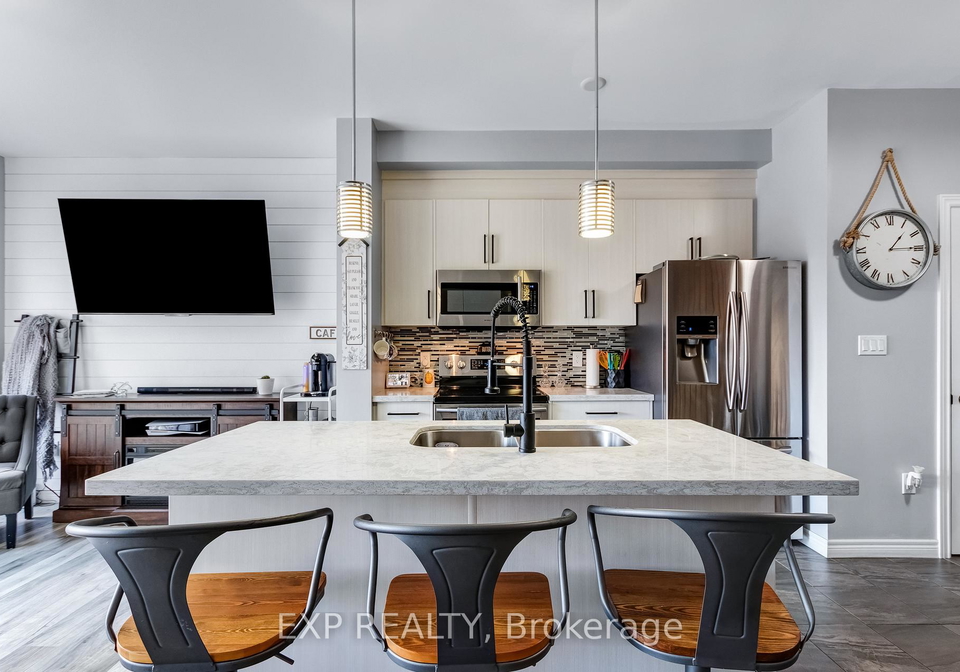 688-dunn-avenue-hamilton-ontario-x13148336
