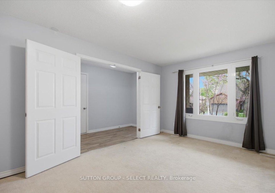 4-chepstow-gate-london-north-ontario-x13148388