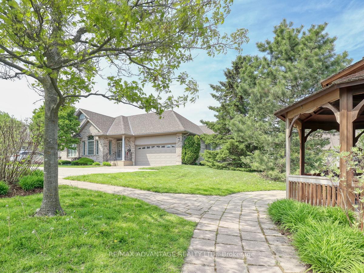 800-commissioners-road-w-london-south-ontario-x13148504