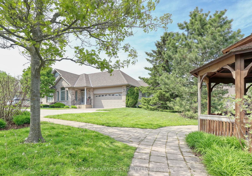 800-commissioners-road-w-london-south-ontario-x13148504