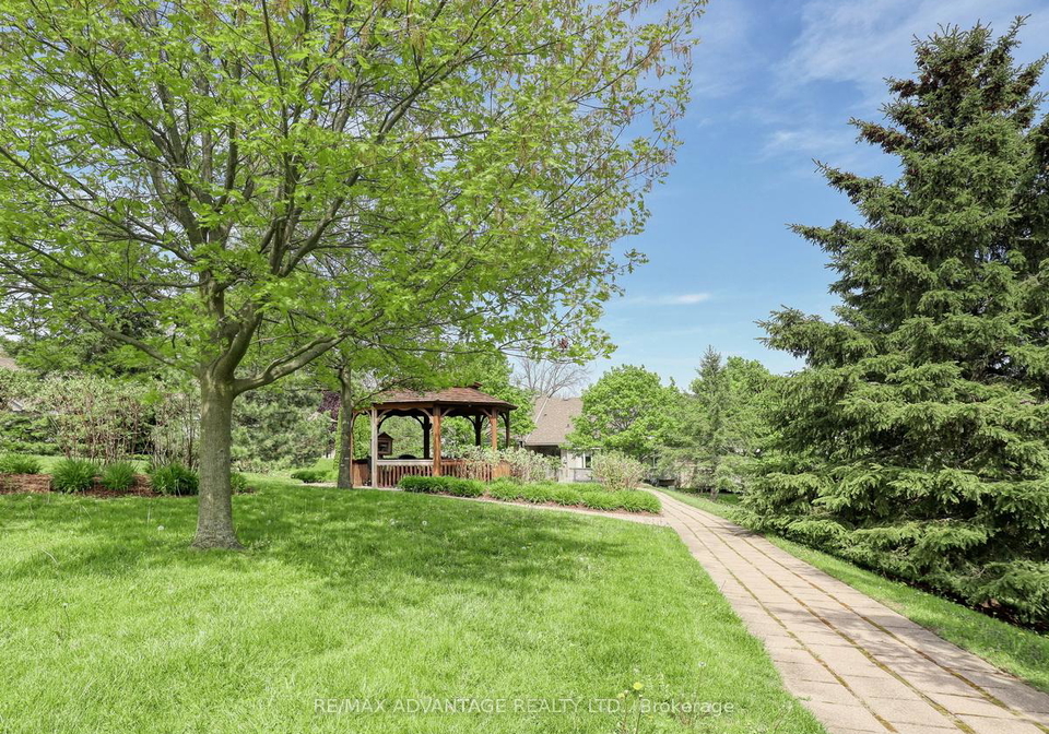 800-commissioners-road-w-london-south-ontario-x13148504
