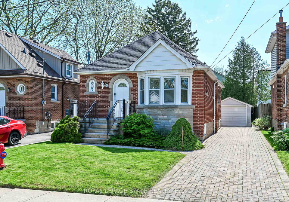 62-uplands-avenue-hamilton-ontario-x13148600