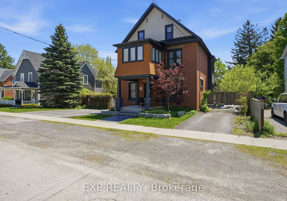 16-barker-street-prince-edward-county-ontario-x13149330