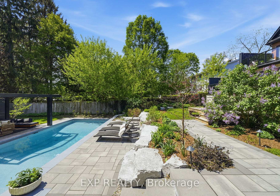 16-barker-street-prince-edward-county-ontario-x13149330