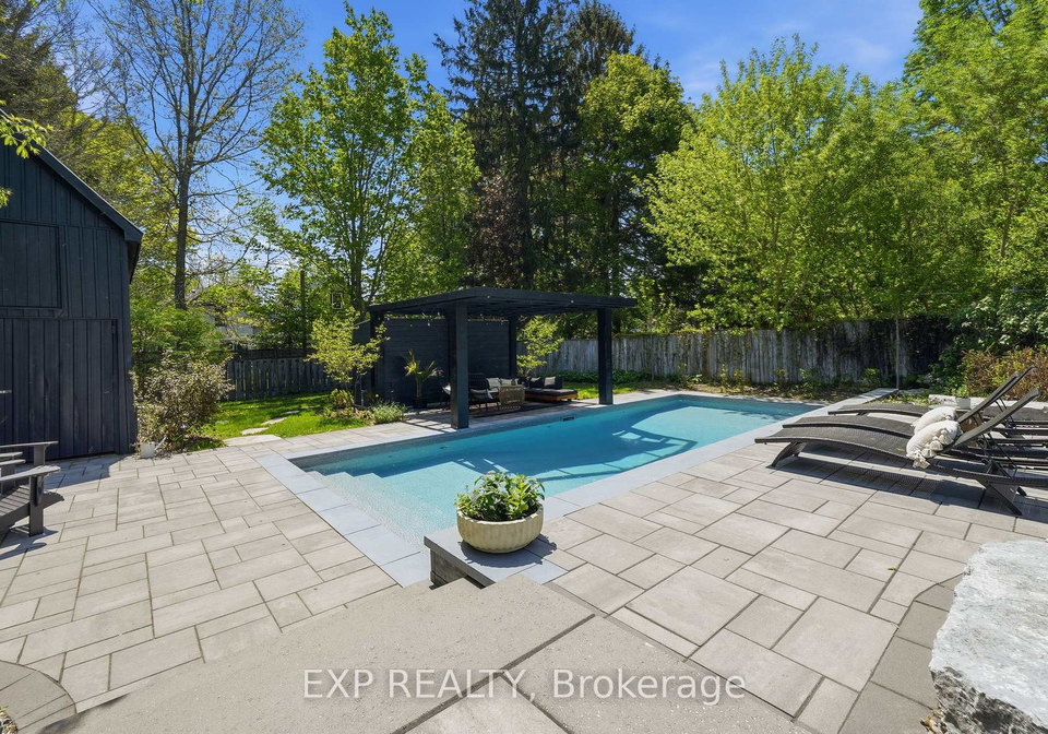 16-barker-street-prince-edward-county-ontario-x13149330
