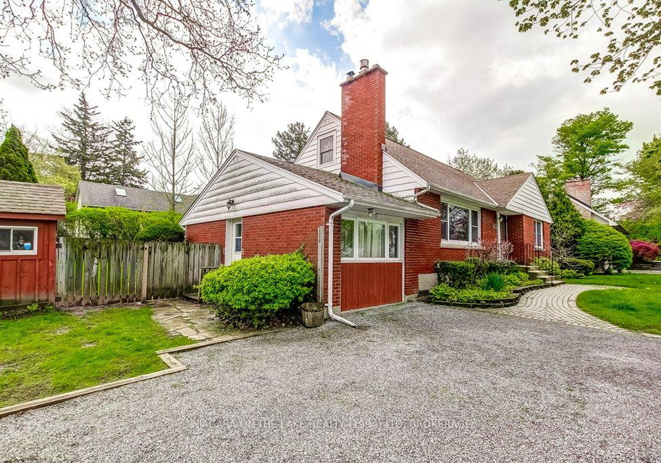 262-simcoe-street-niagara-on-the-lake-ontario-x13149394