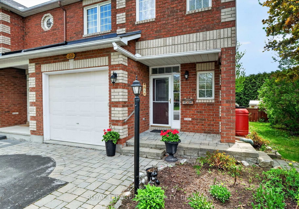23-chantilly-gate-ottawa-ontario-x13149506