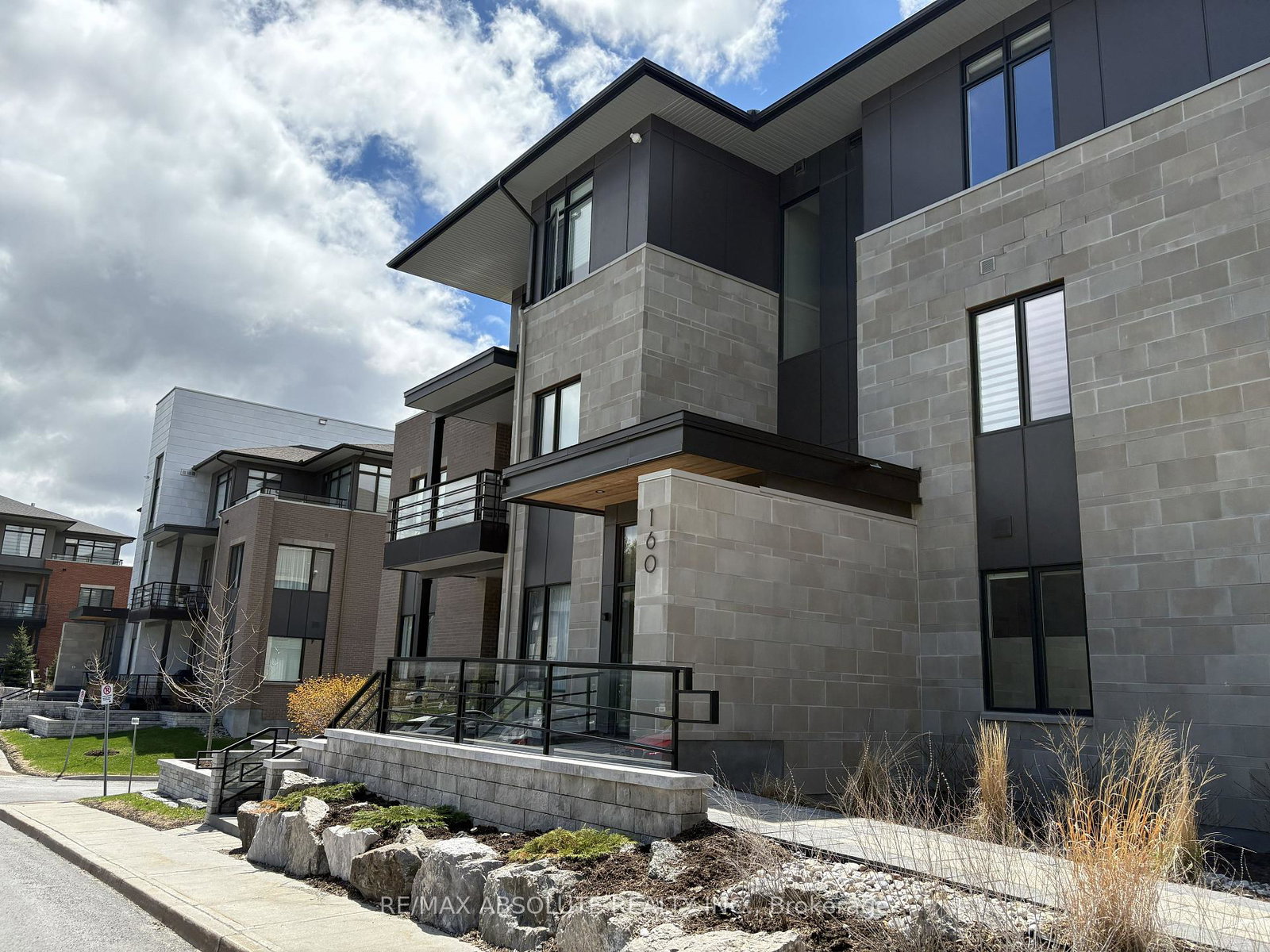160-boundstone-way-kanata-ontario-x13149702