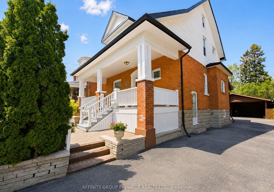 94-glenelg-street-w-kawartha-lakes-ontario-x13149878
