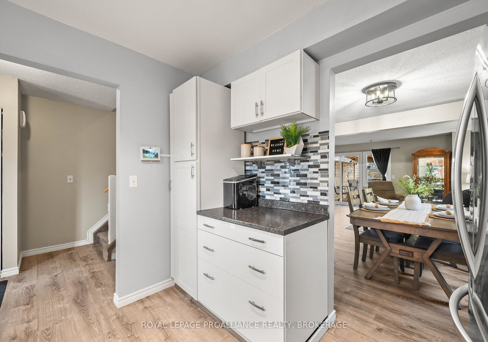 884-larchwood-crescent-kingston-ontario-x13150060