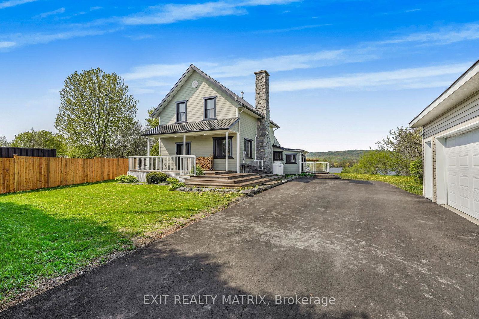 1871-lajoie-street-alfred-and-plantagenet-ontario-x13150980