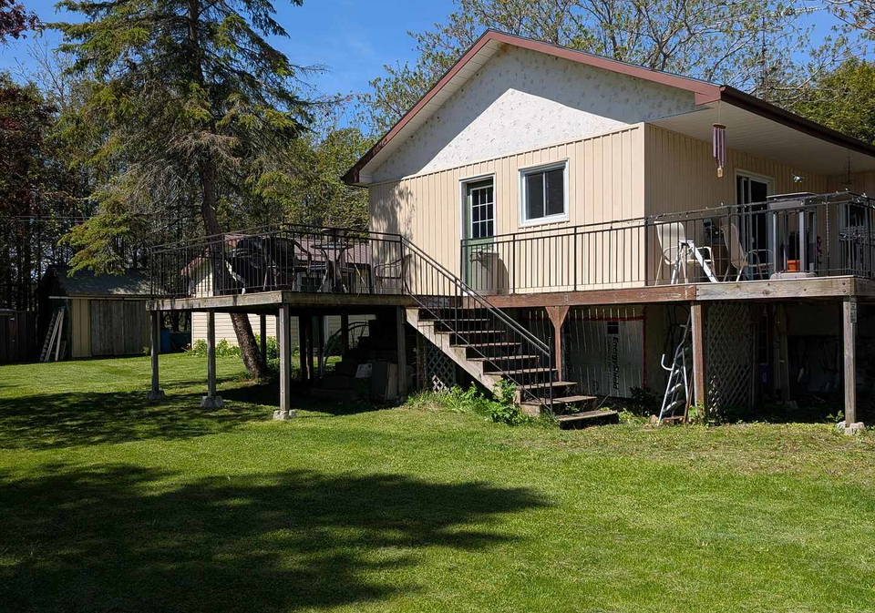 566-old-milford-road-prince-edward-county-ontario-x13151004