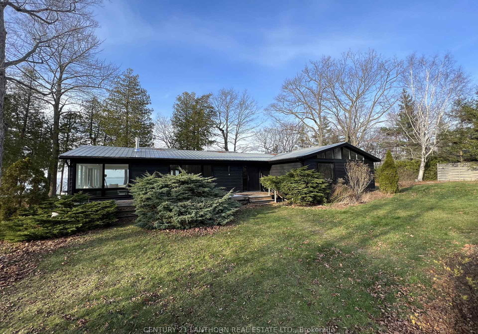 240-salmon-point-road-prince-edward-county-ontario-x13151012