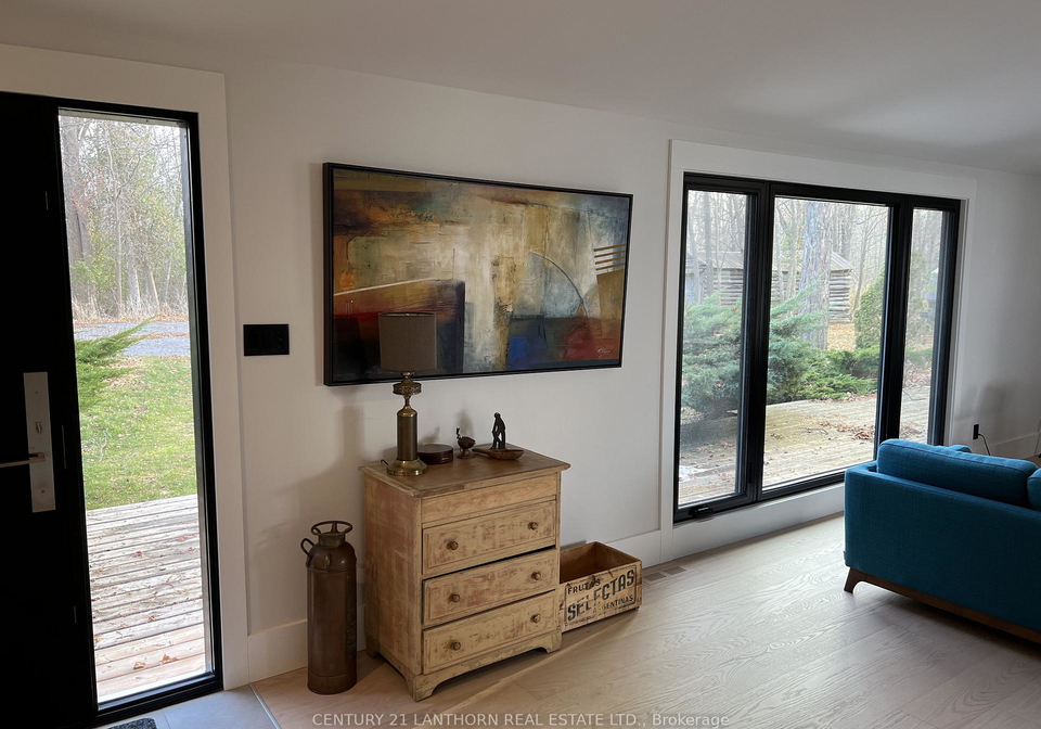 240-salmon-point-road-prince-edward-county-ontario-x13151012