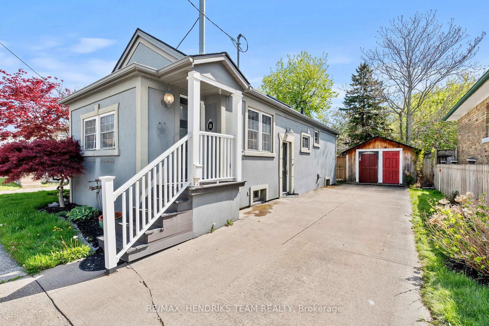 10-peachdale-avenue-st-catharines-ontario-x13151098