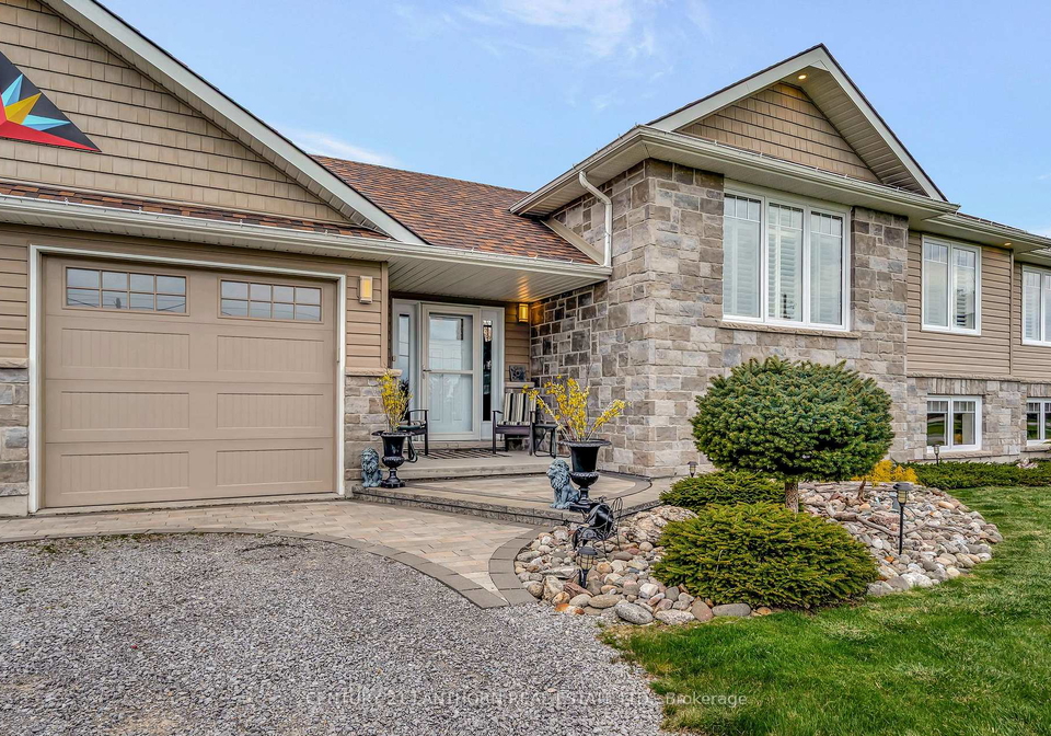 32-stinson-block-road-prince-edward-county-ontario-x13151112