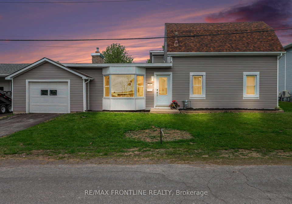 12-fifth-street-smiths-falls-ontario-x13151320