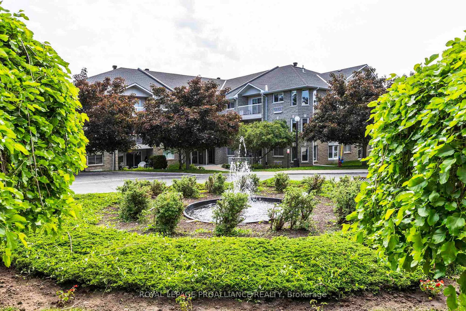 1099-clonsilla-avenue-peterborough-ontario-x13151340