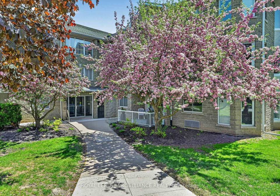 1099-clonsilla-avenue-peterborough-ontario-x13151340