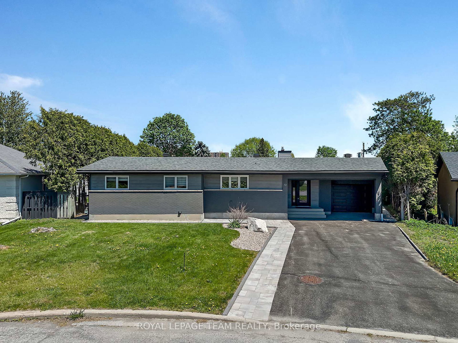 12-largo-crescent-ottawa-ontario-x13151342