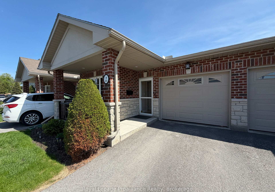 16-lane-avenue-belleville-ontario-x13151640