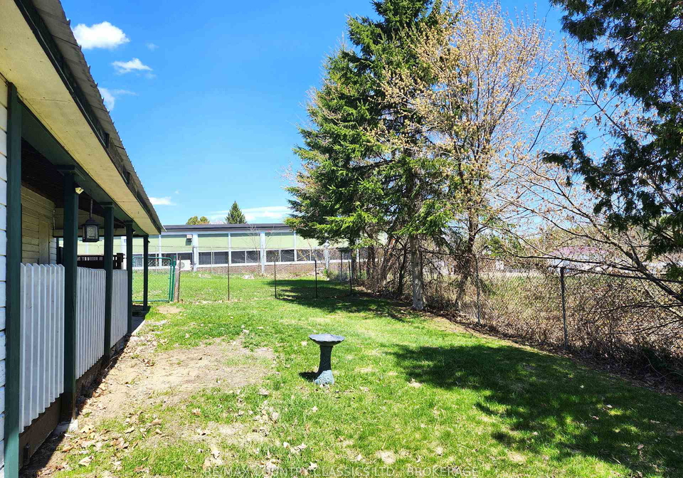 11-central-street-s-addington-highlands-ontario-x13151810