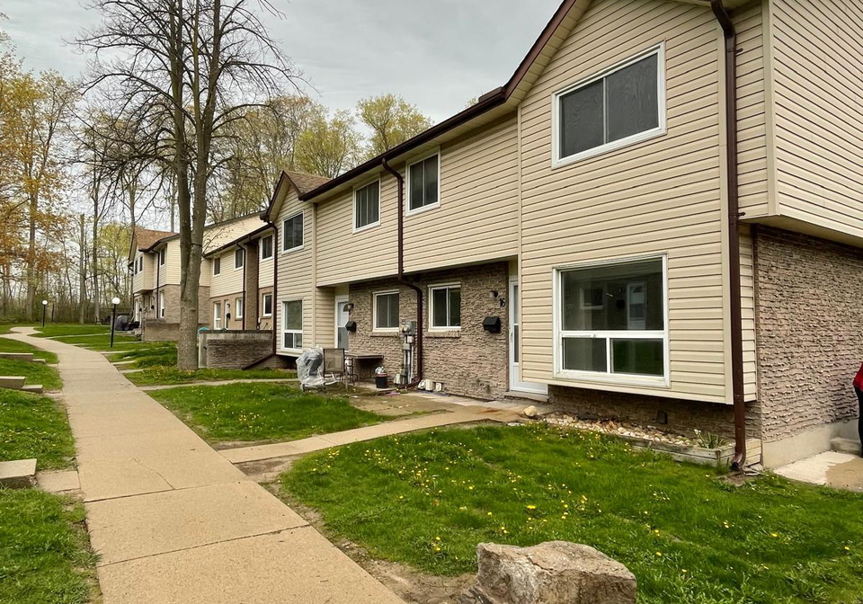 453-albert-street-waterloo-ontario-x13152042