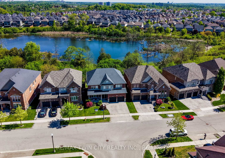 268-evens-pond-crescent-kitchener-ontario-x13152110