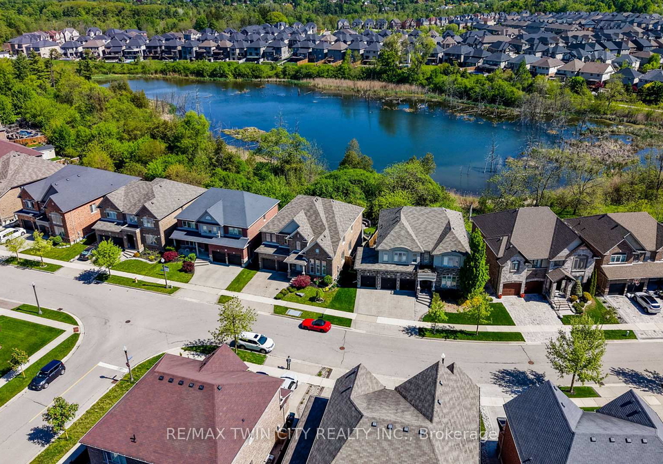 268-evens-pond-crescent-kitchener-ontario-x13152110