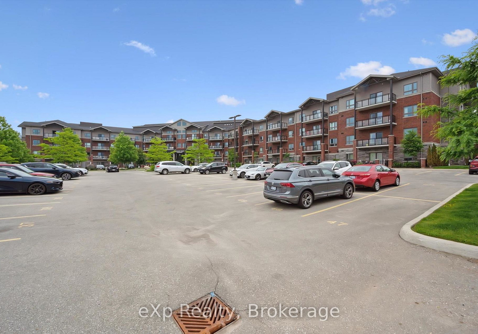35-kingsbury-square-guelph-ontario-x13152576