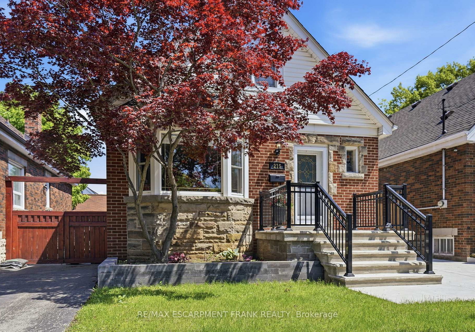 215-wexford-avenue-s-hamilton-ontario-x13152728
