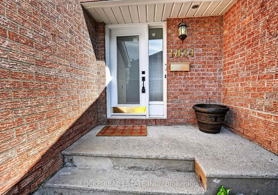 1824-summerfields-crescent-ottawa-ontario-x13153004