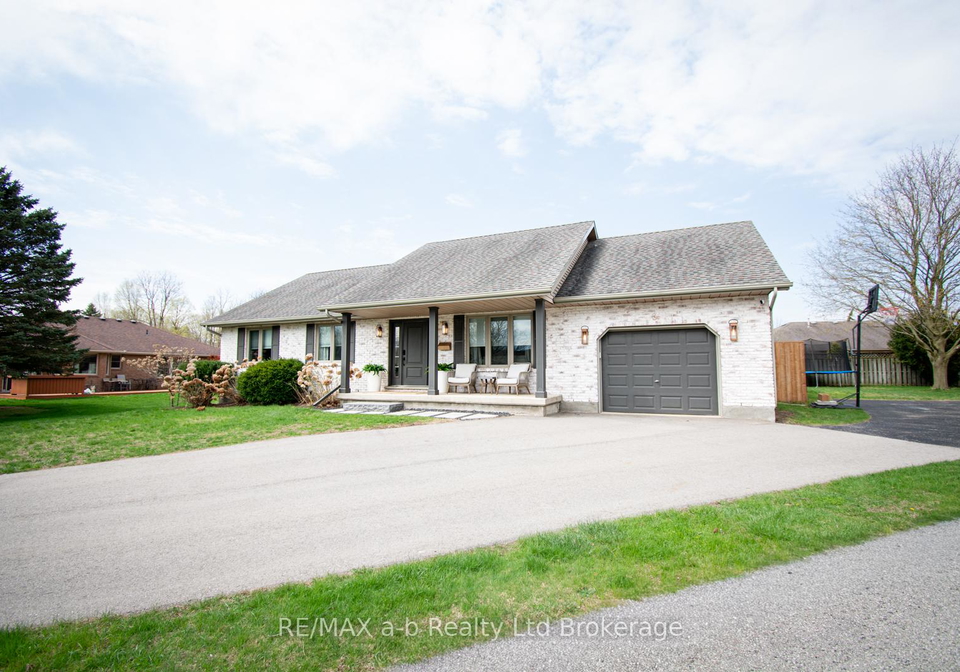 3-belfast-circle-tillsonburg-ontario-x13153046
