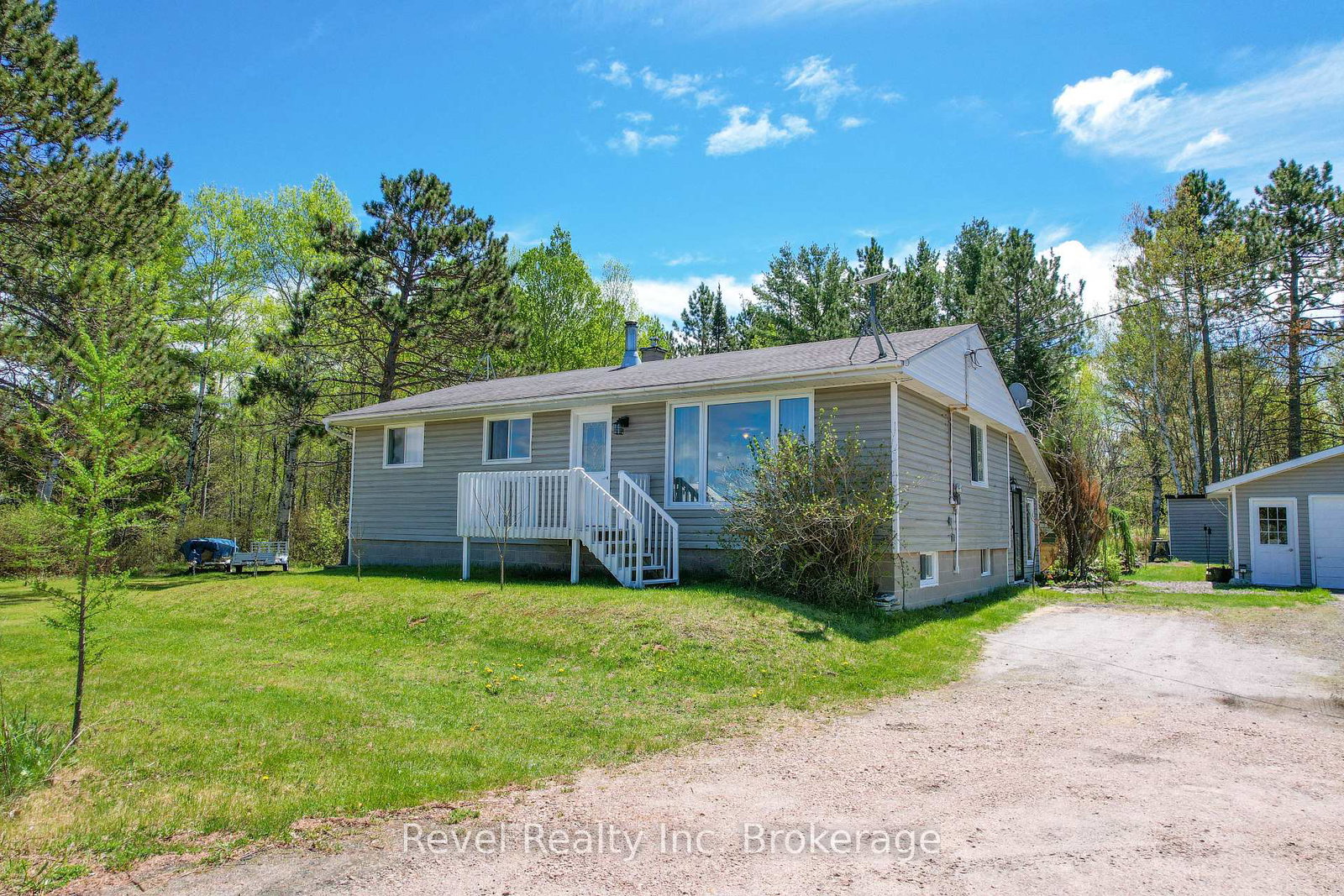 1827-654-highway-callander-ontario-x13153308